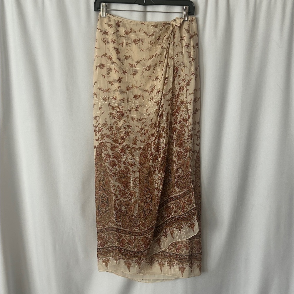 Emanuel Ungaro NWT Beige/Brown Silk Intricate Patterned Wrap Skirt **Size 8** 🌺🌺